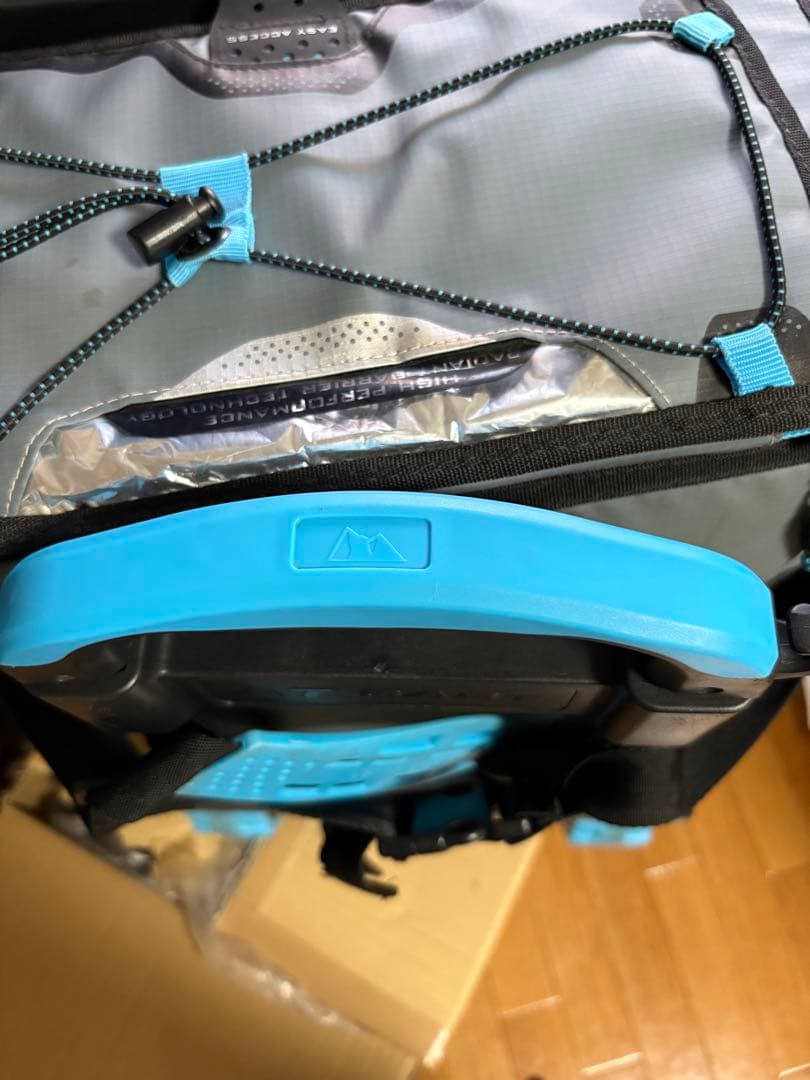 美品 TITAN DEEP FREEZE キャリー付きクーラーボックスの写真6枚目