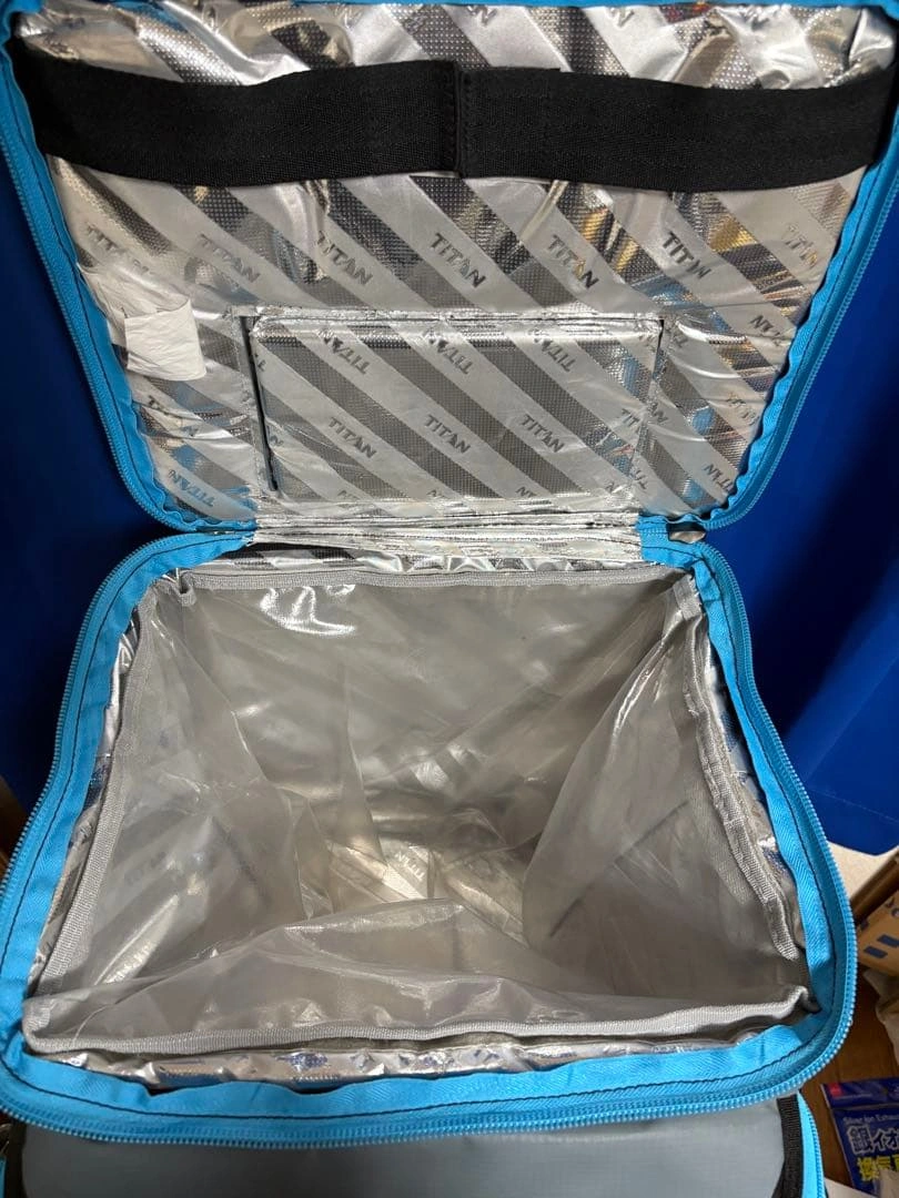 美品 TITAN DEEP FREEZE キャリー付きクーラーボックスの写真7枚目