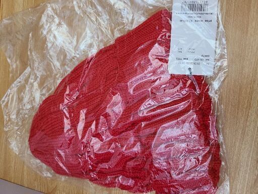 MOUSSY　赤ニット帽