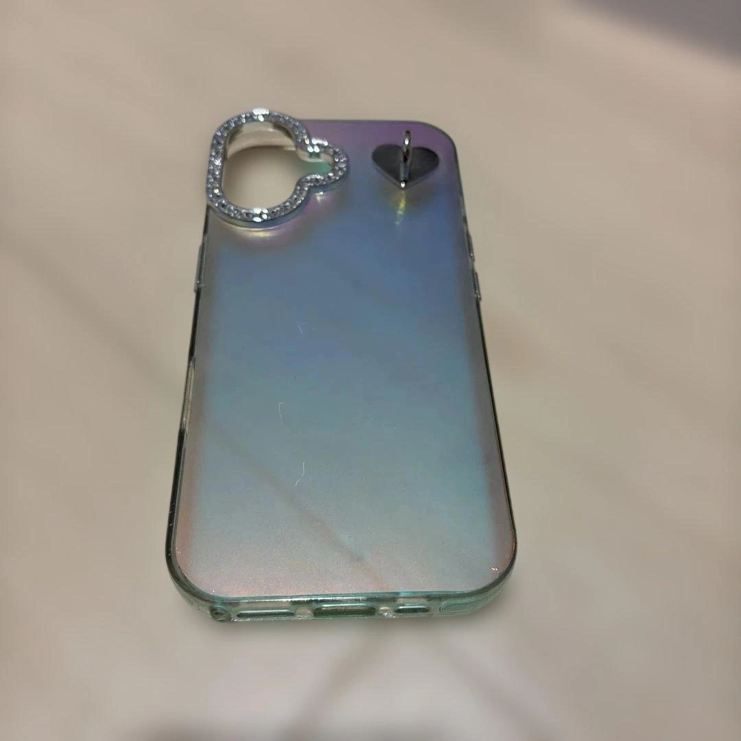 グラデーション iPhone17ケース ハート装飾付き