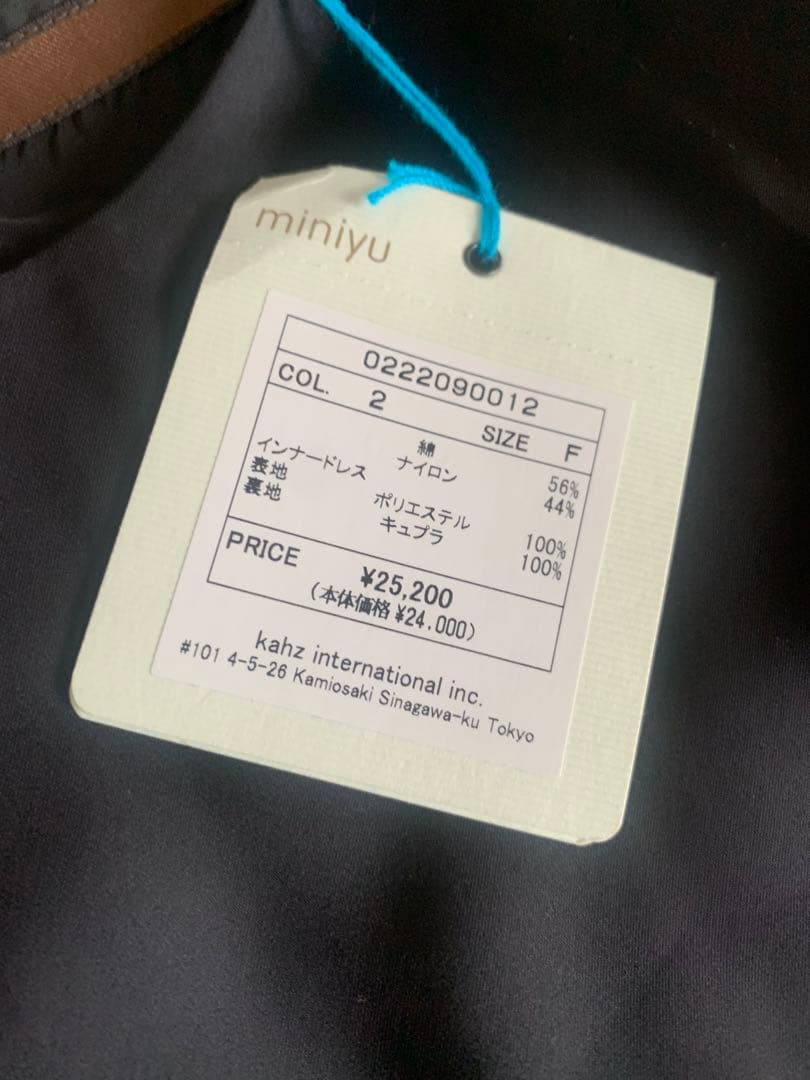 新品タグ付　mimiyu ブラック　ワンピースの写真2枚目