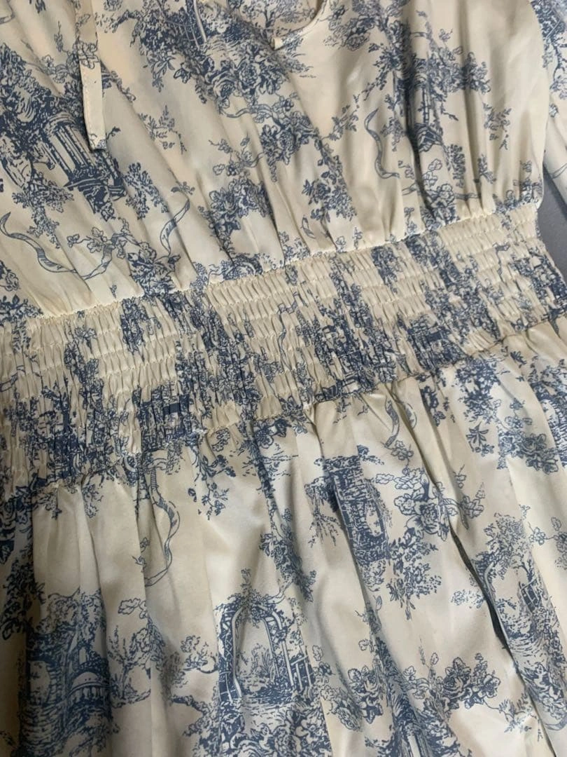新品 トワルドジョイ 長袖 ロング丈 ワンピースの写真3枚目