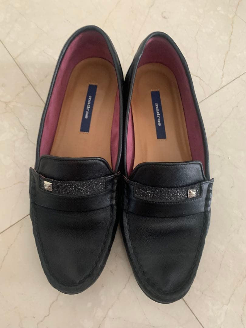 美品 madras（マドラス） ソフトコンシャス ローファー フラットシューズの写真2枚目