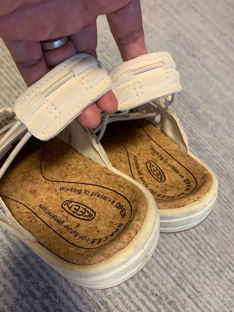 美品　KEEN キーン　ズック　サンダル　24.5の写真3枚目