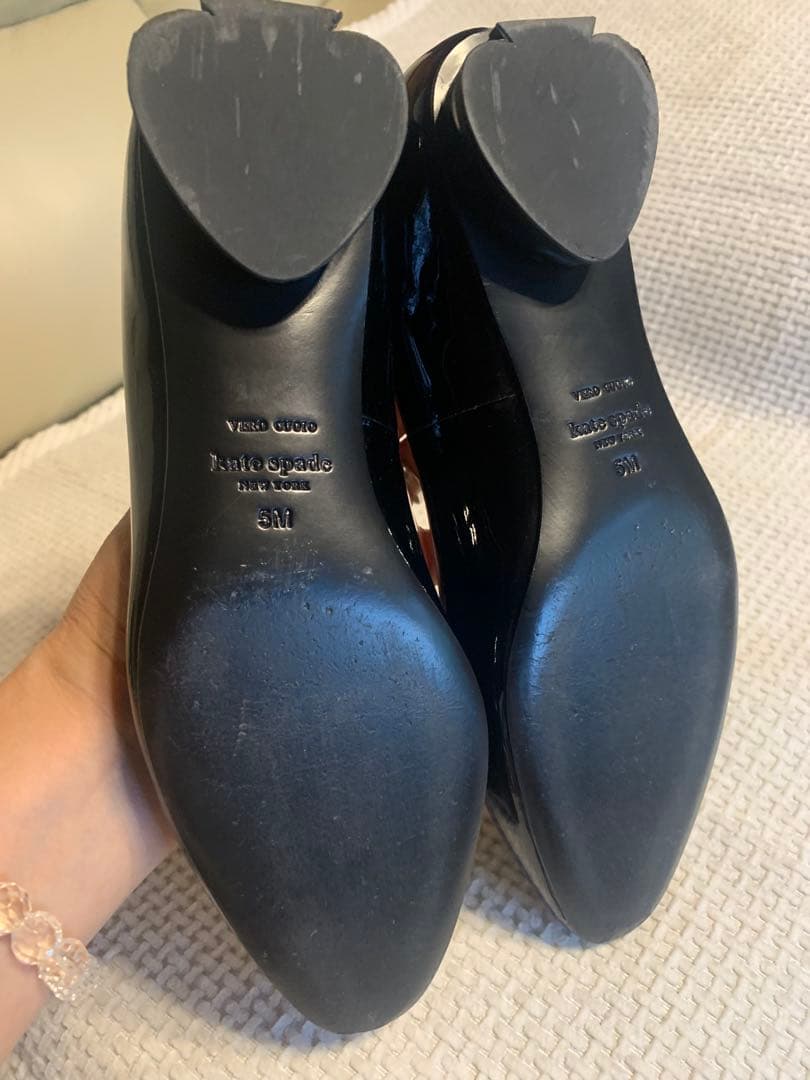 美品　kate spade NEW YORK エナメル フラット ブラック 5Mの写真4枚目