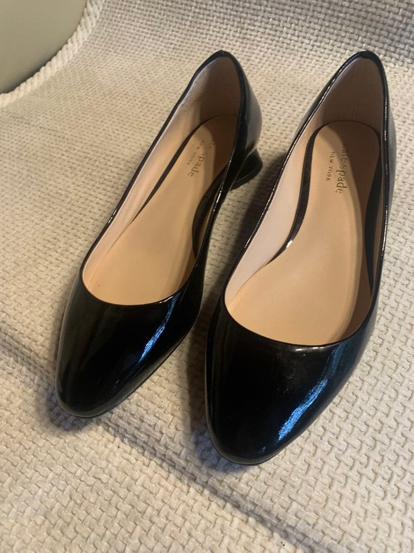 美品　kate spade NEW YORK エナメル フラット ブラック 5Mの写真9枚目