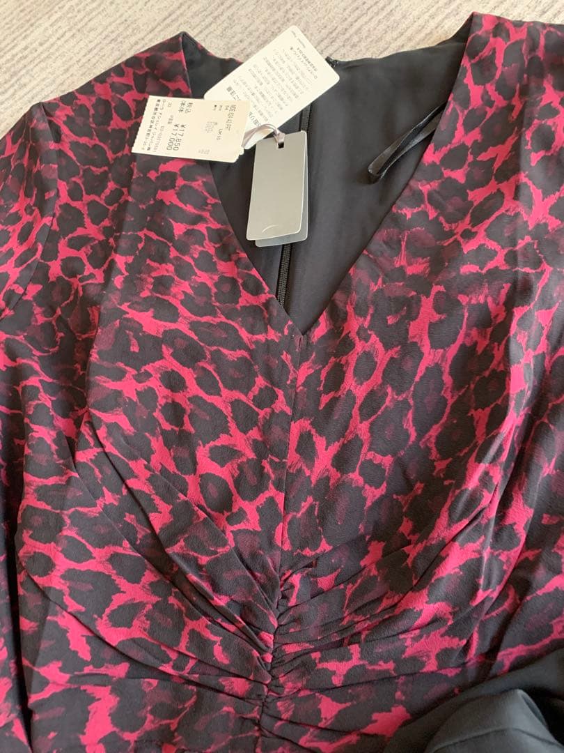 LAURA ASHLEY シルク ワインレオパード ワンピース 新品タグ付 11の写真7枚目