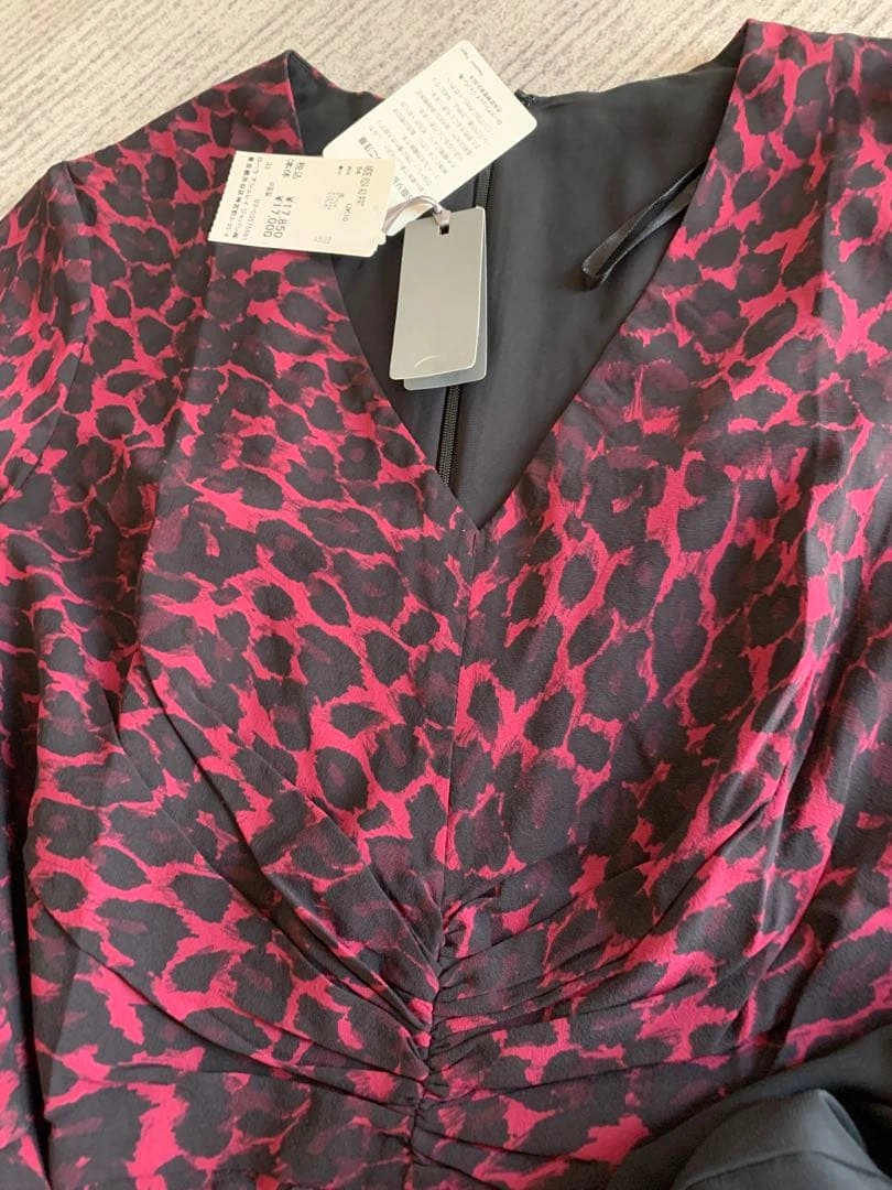 LAURA ASHLEY シルク ワインレオパード ワンピース 新品タグ付 11の写真7枚目