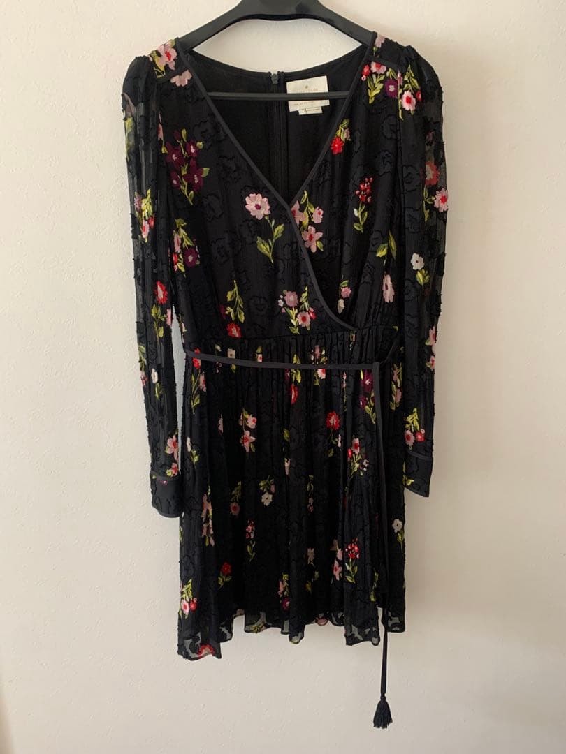 新品同様 kate spade new york 花柄ワンピース サイズ4の写真2枚目