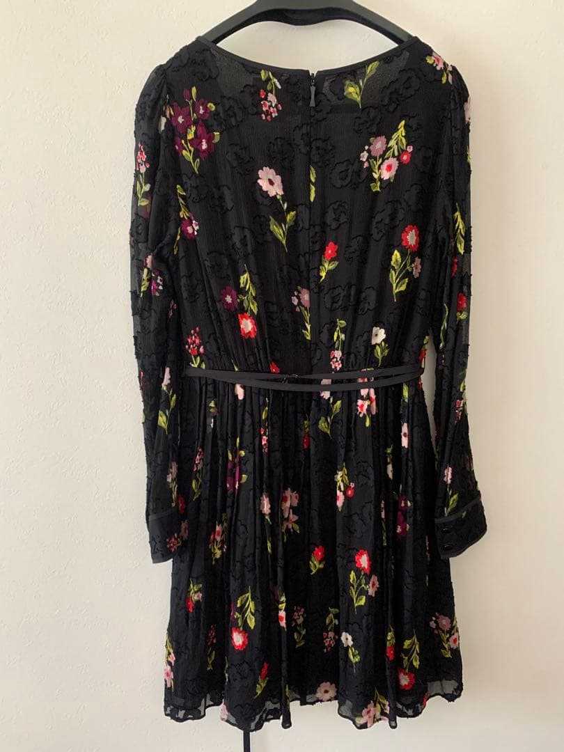 新品同様 kate spade new york 花柄ワンピース サイズ4の写真3枚目
