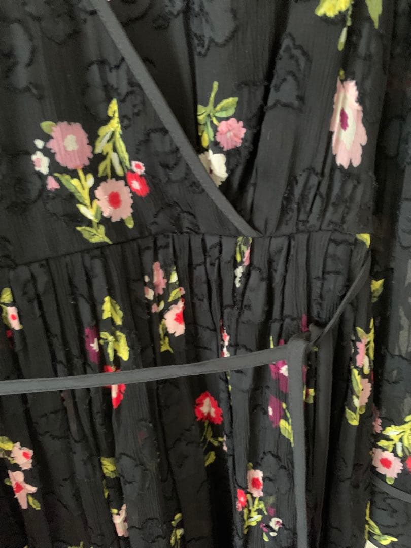 新品同様 kate spade new york 花柄ワンピース サイズ4の写真6枚目