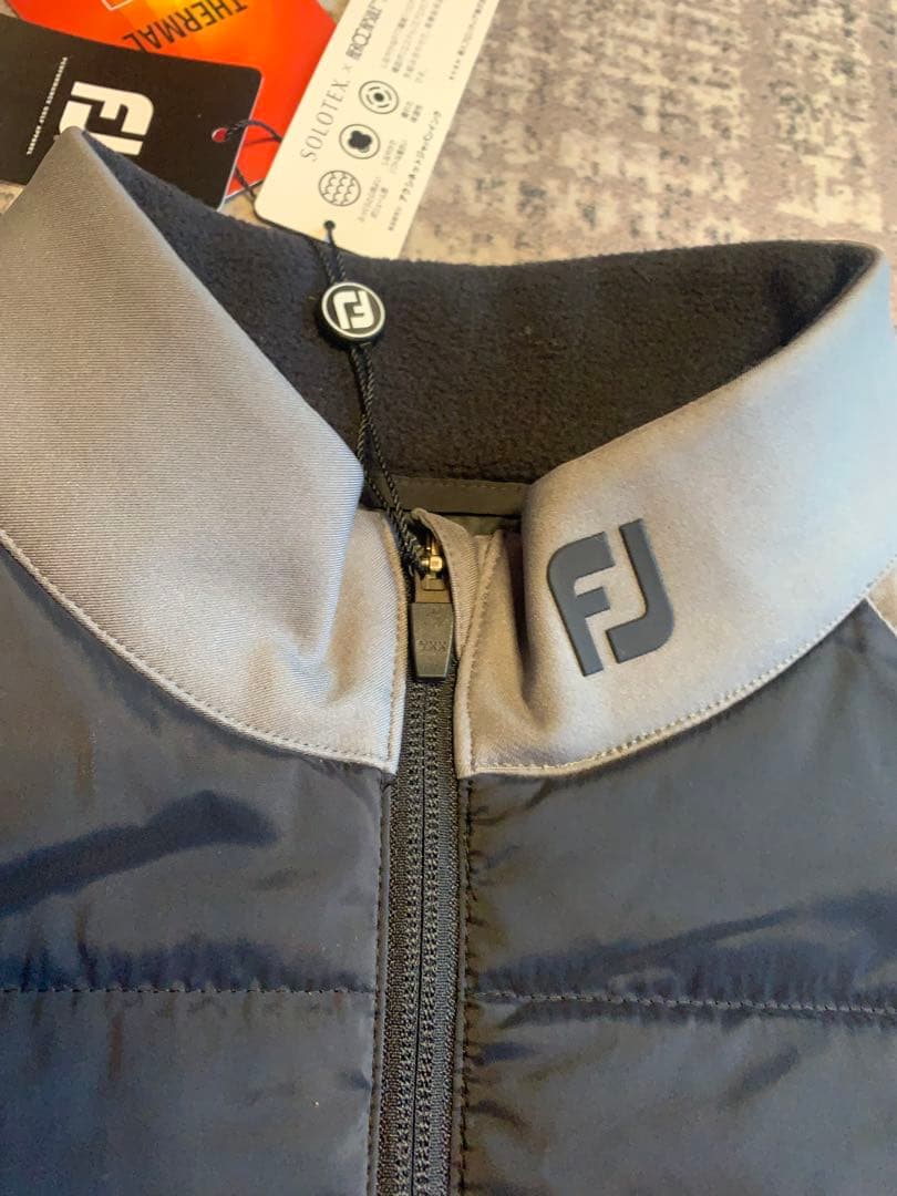 新品 FootJoy ゴルフジャケット FJ-F22-006 Mの写真3枚目
