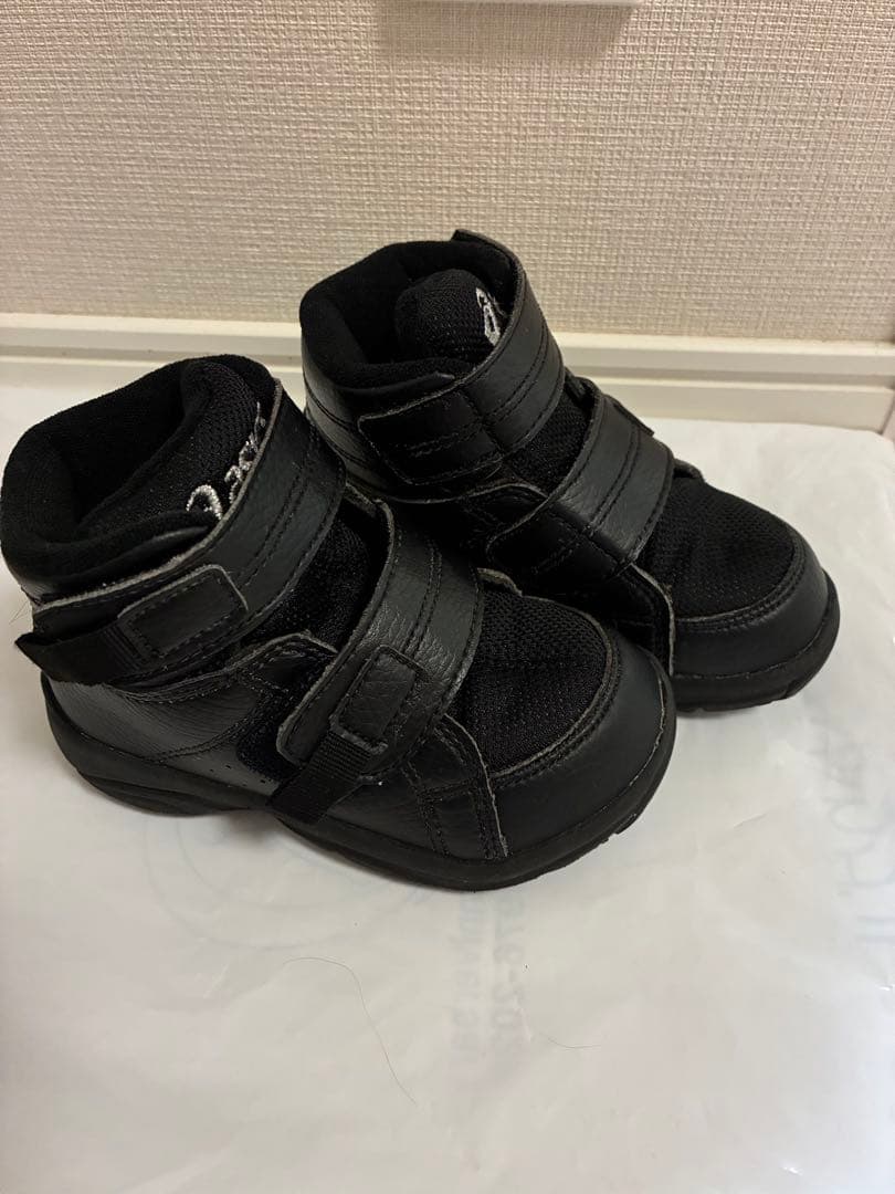 【美品】asics スクスク ブラック　15 アシックスの写真2枚目