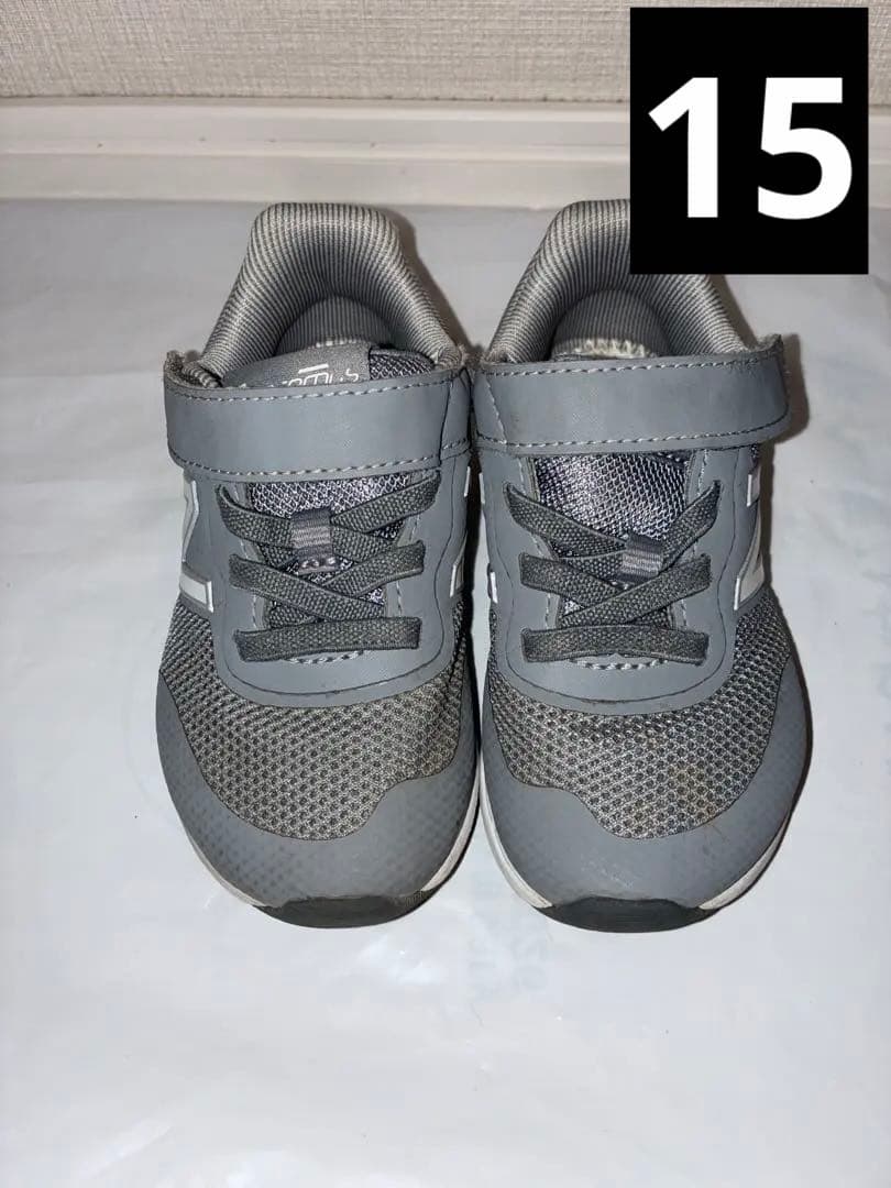 New Balance キッズスニーカー グレー