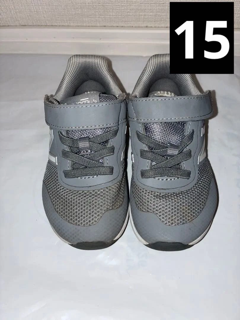 New Balance キッズスニーカー グレー