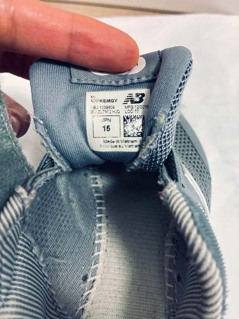 New Balance キッズスニーカー グレーの写真6枚目