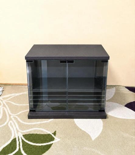 ガラス扉のテレビ台◆黒◆約5km圏内+500円でお届けします