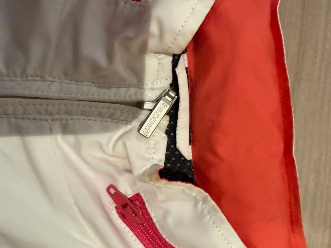 le coq sportif レディース ゴルフジャケットの写真2枚目