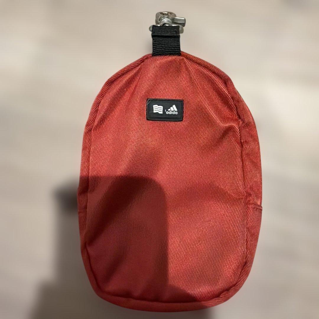 adidas ゴルフ用ポーチ レッドの写真3枚目