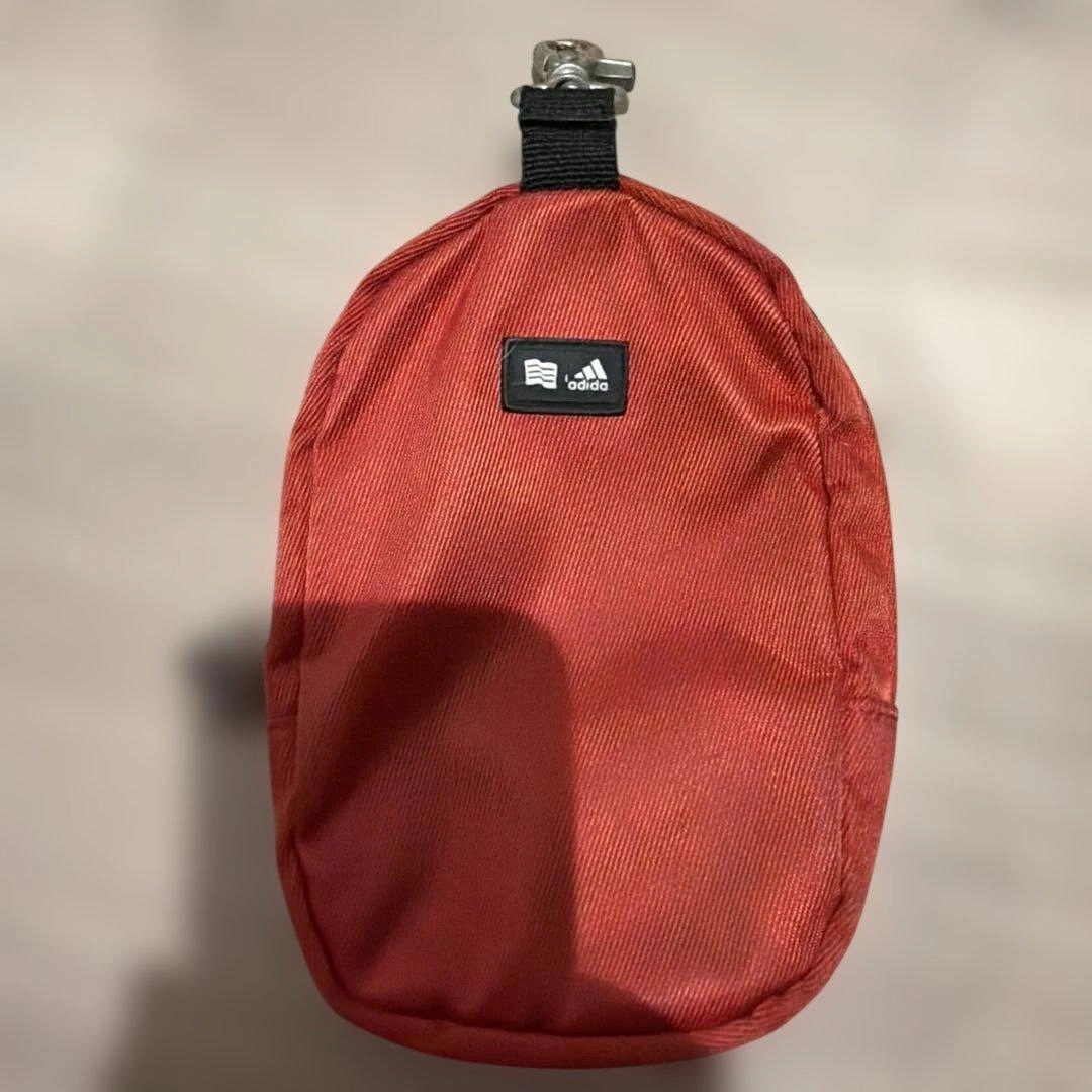 adidas ゴルフ用ポーチ レッドの写真3枚目