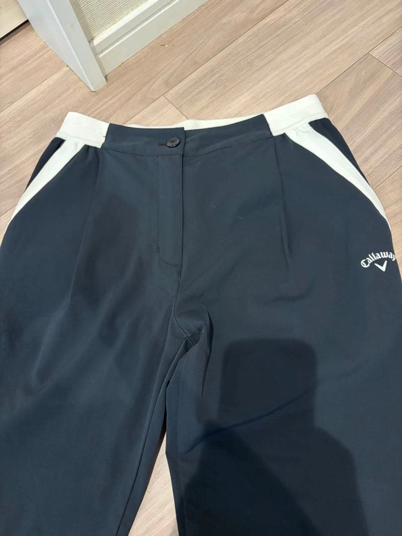 美品Callaway レディース ゴルフ紺色パンツ Mサイズの写真2枚目