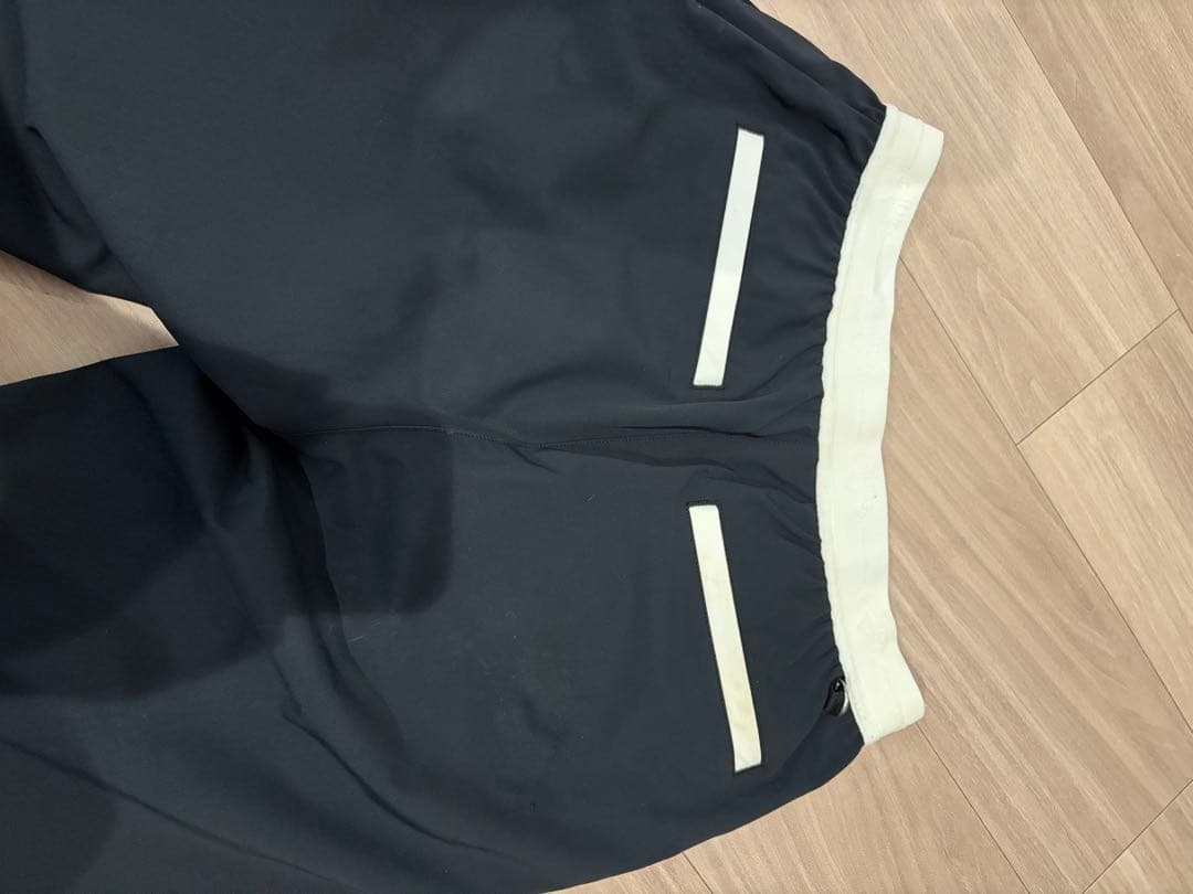 美品Callaway レディース ゴルフ紺色パンツ Mサイズの写真4枚目