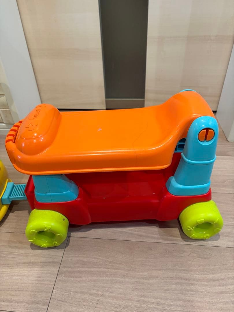 VTech ヴイテック バイリンガル遊びも学びも！ウォーカー＆ライドABCの写真6枚目