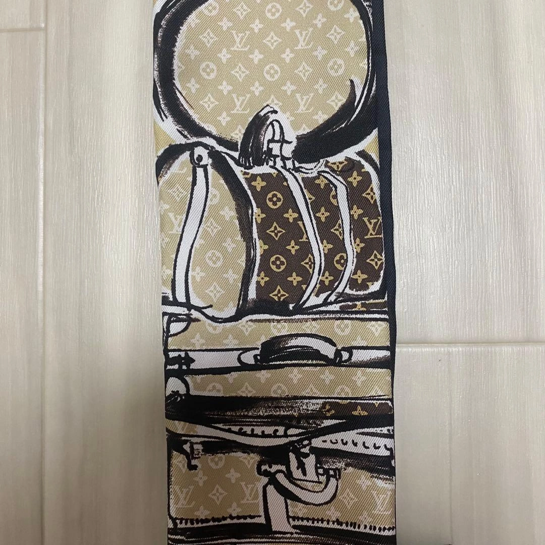 【新品】LOUIS VUITTON ルイヴィトン バンドートランク スカーフの写真4枚目