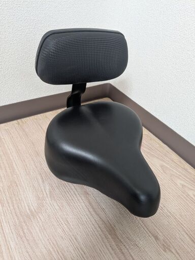 美品 大型自転車サドル 背もたれ付き 低反発 ブラック
