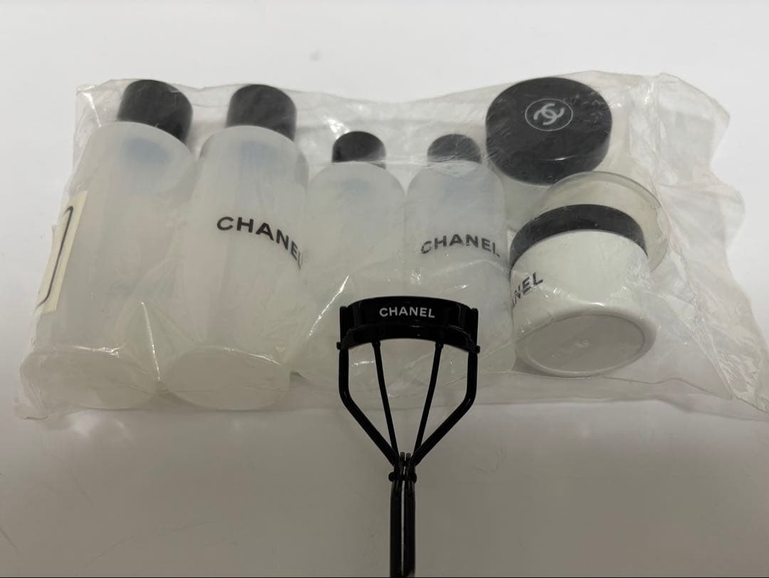 CHANEL アイラッシュカーラー ＆ ミニボトルセット