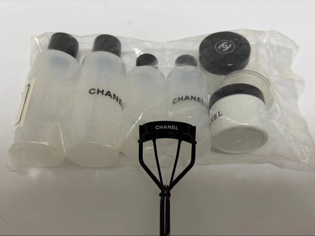 CHANEL アイラッシュカーラー & ミニボトルセット