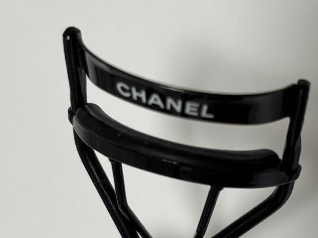 CHANEL アイラッシュカーラー ＆ ミニボトルセットの写真3枚目