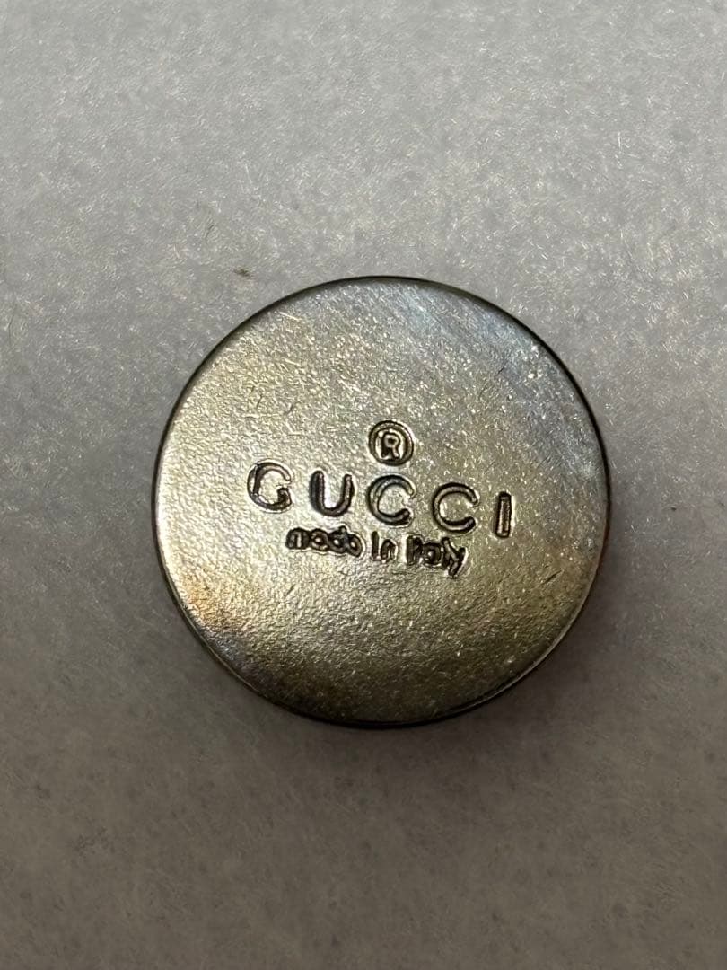 GUCCI ボタンの写真5枚目