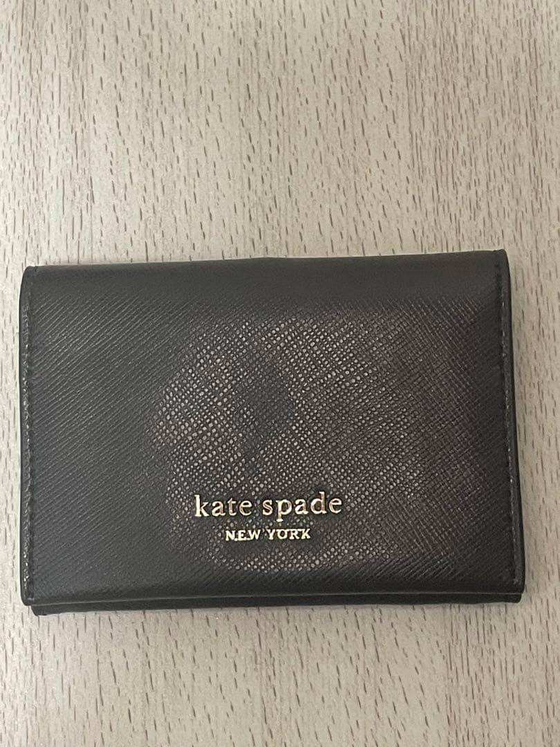 kate spade 二つ折り名刺入れ 黒