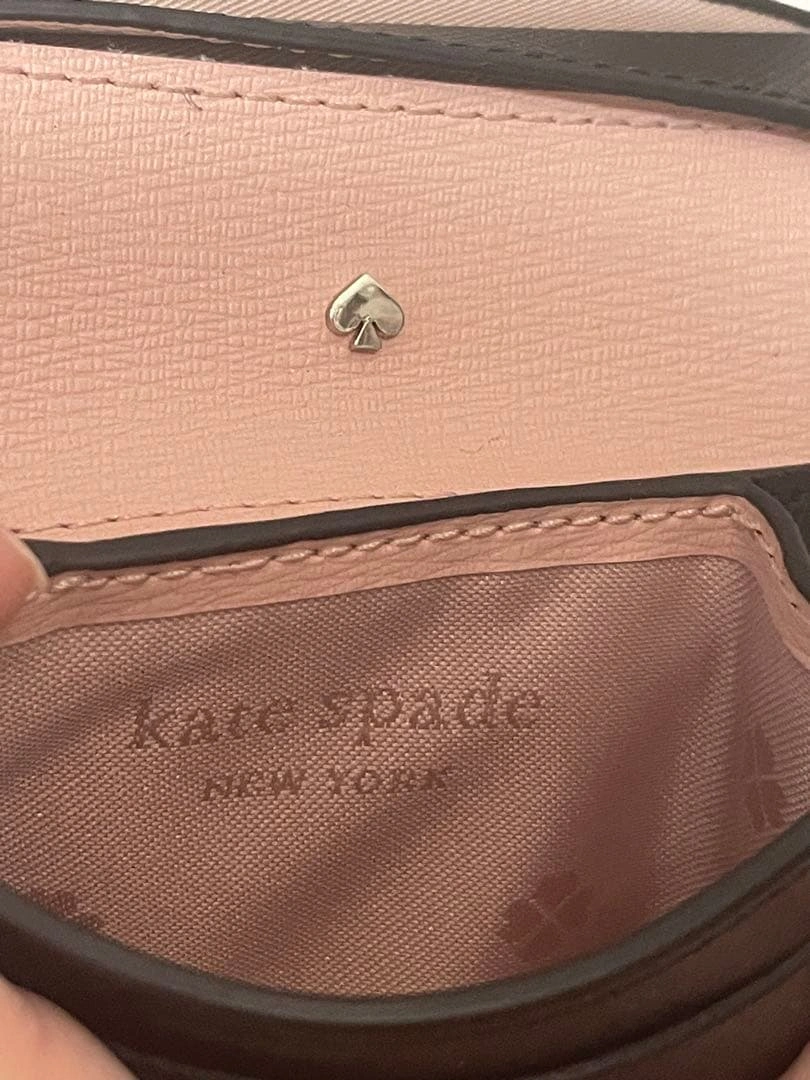 kate spade 二つ折り名刺入れ 黒の写真5枚目