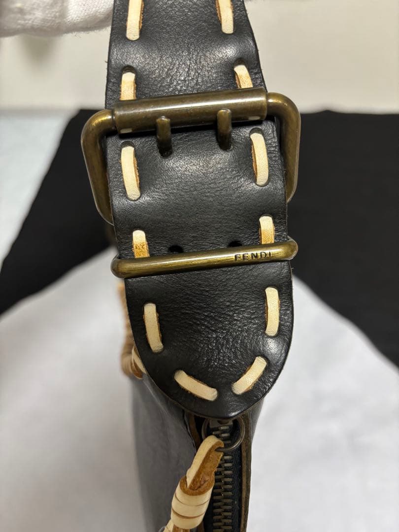 FENDI レオパード柄 ショルダーバッグの写真3枚目