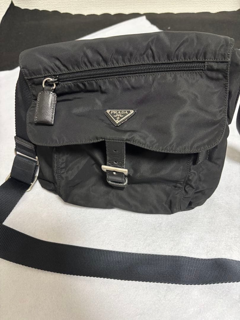 PRADA プラダ トライアングルロゴ ショルダーバッグの写真2枚目