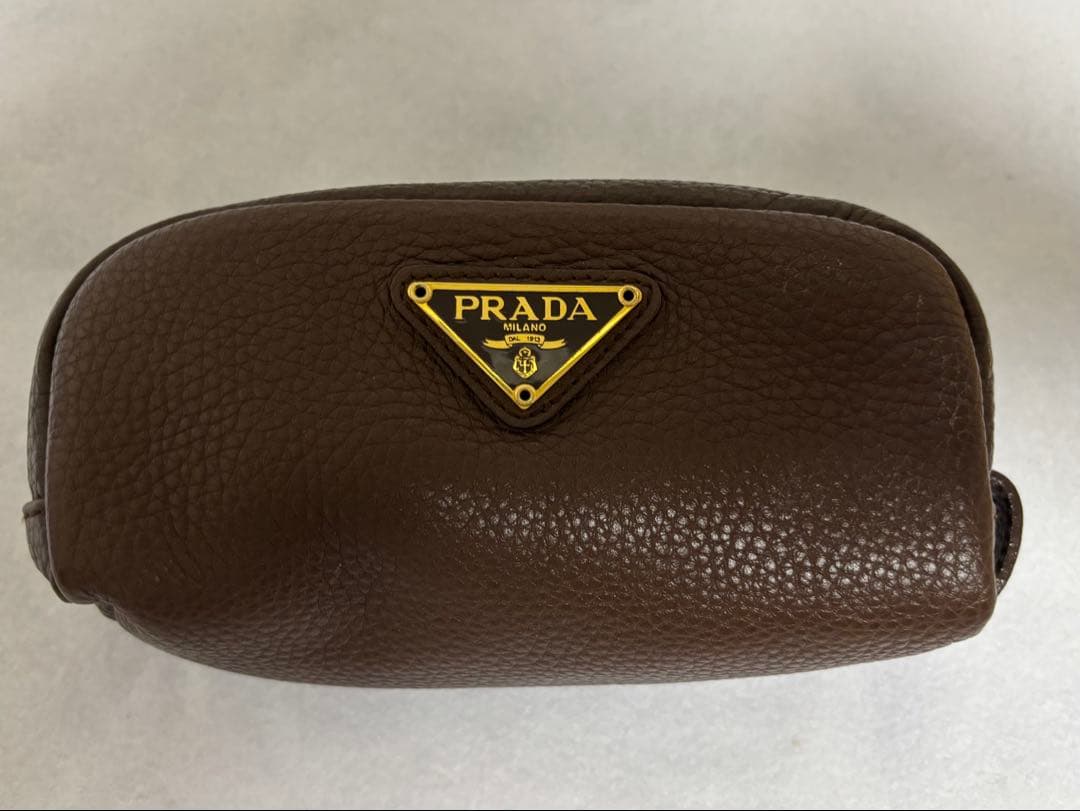 PRADA ポーチ ブラウン レザー