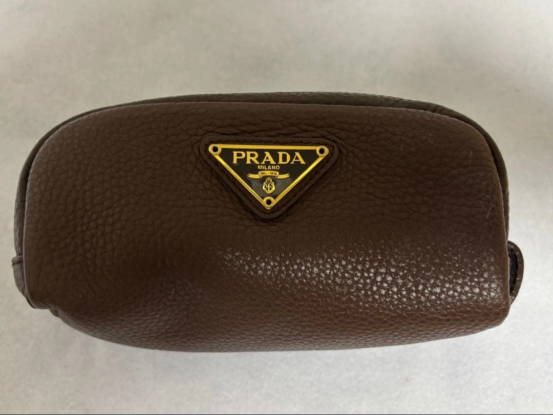 PRADA ポーチ ブラウン レザー