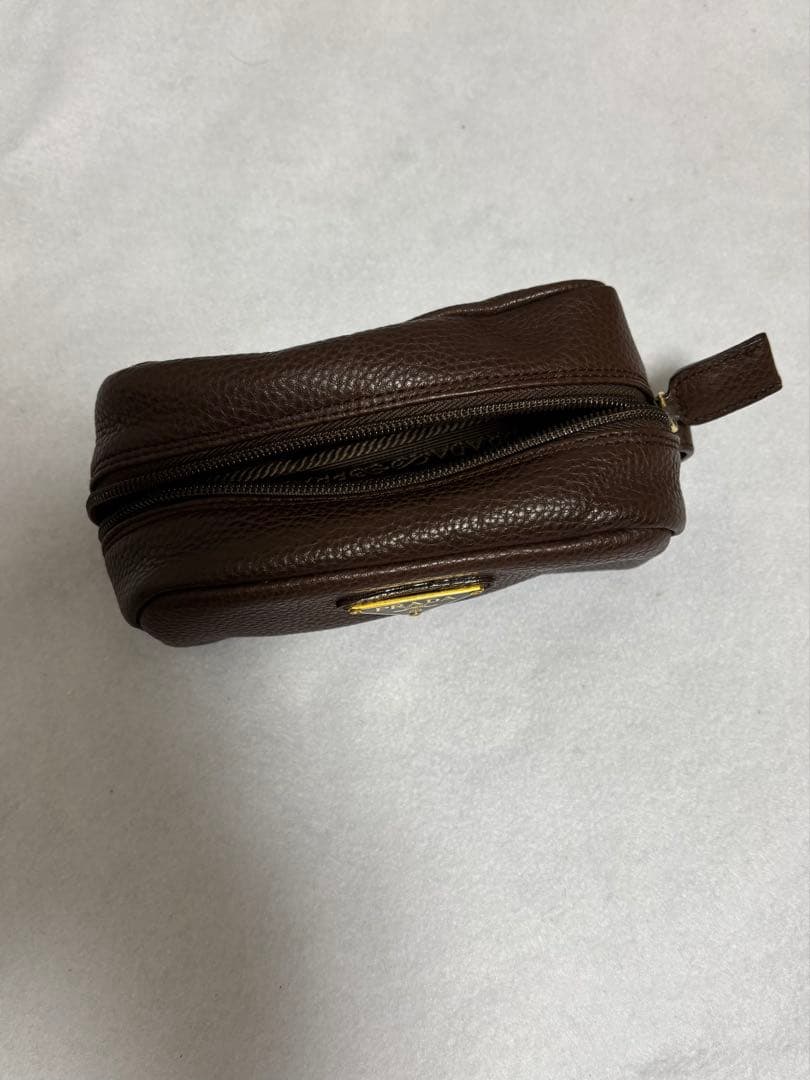 PRADA ポーチ ブラウン レザーの写真3枚目