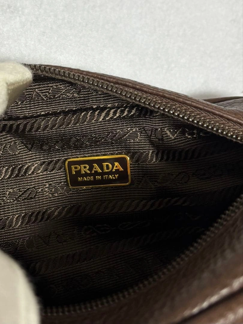 PRADA ポーチ ブラウン レザーの写真6枚目
