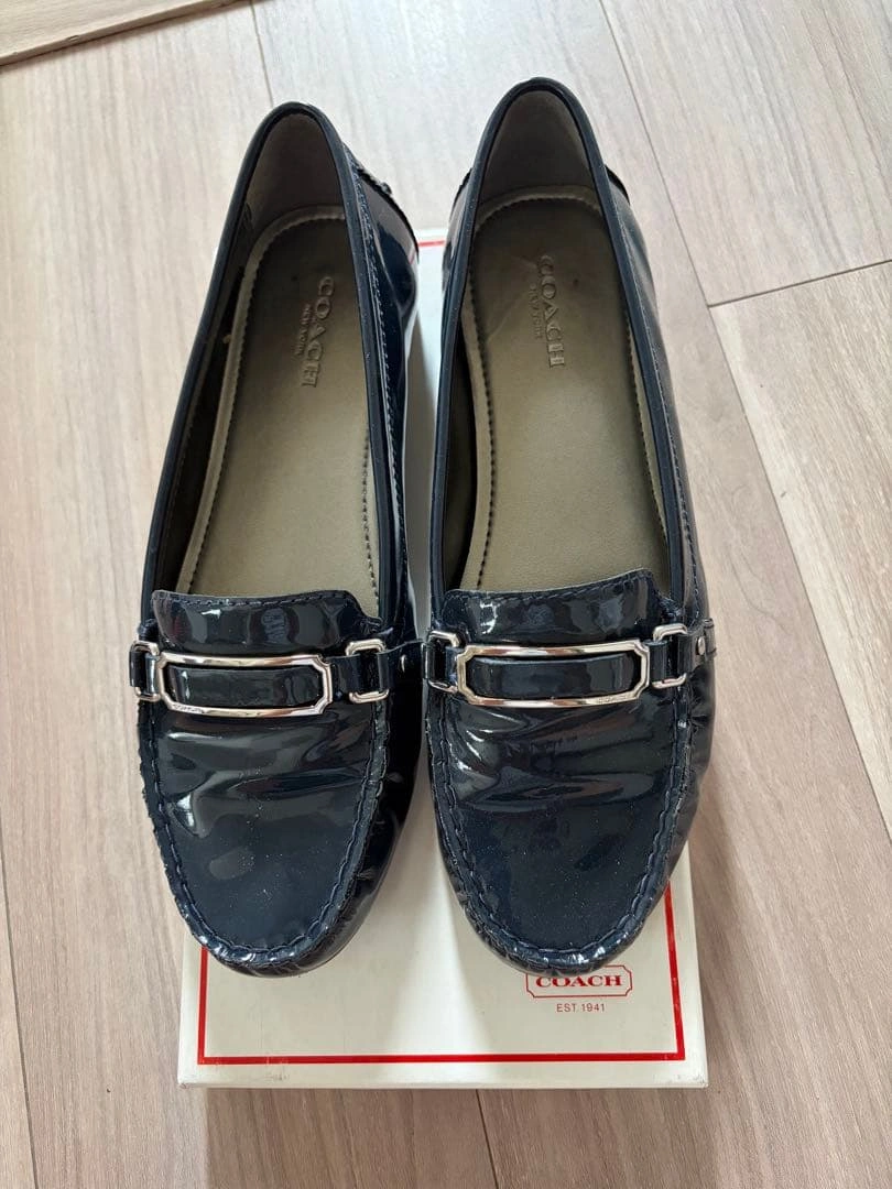 美品COACH エナメル ローファー ネイビー23.5