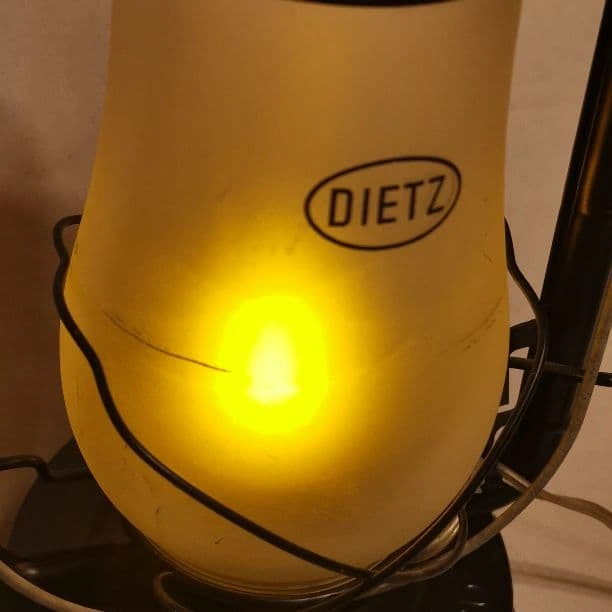 【本物】DIETZ 80(デイツ)LEDランタンの写真8枚目