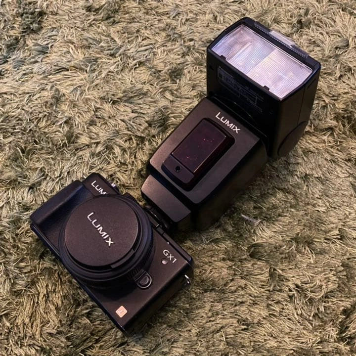 激明るいストロボ、Panasonic LUMIX DMW-FL500 格安