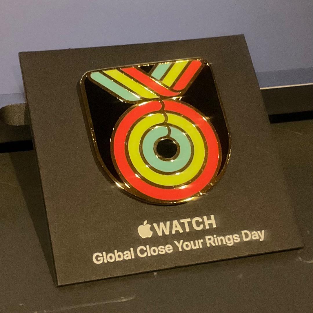 Apple Watch 10周年記念 非売品 ピンバッジ（未開封）