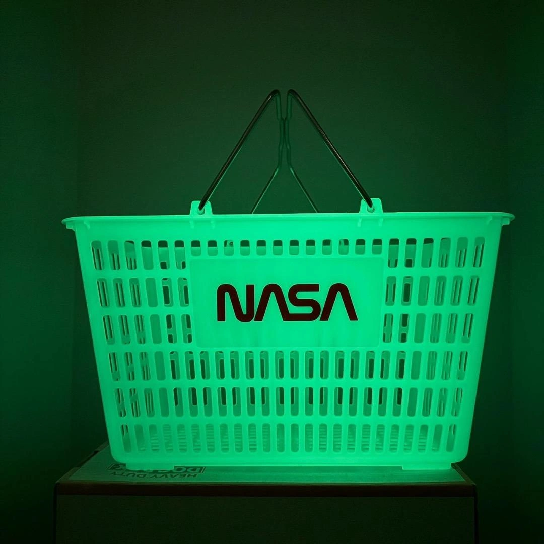 蓄光 × NASA。ずるい買い物カゴ 。US業務用 暗闇で光るぜ!