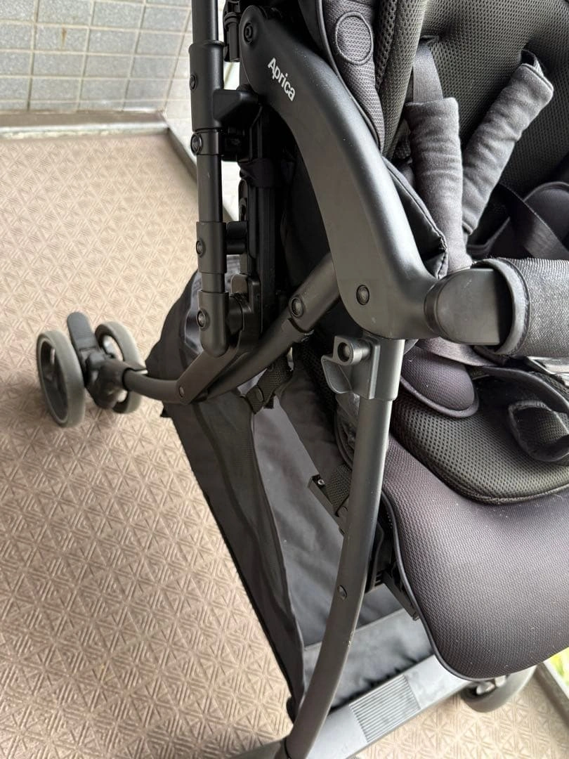 アップリカ Aprica ベビーカー ラクーナクッションフリープラスACの写真4枚目