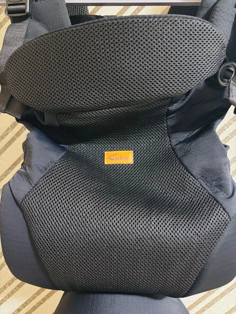 Cuby 抱っこ紐 ブラック メッシュの写真2枚目