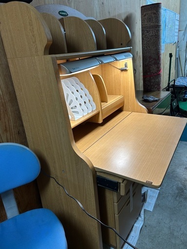 ニトリ学習机セットの写真2枚目