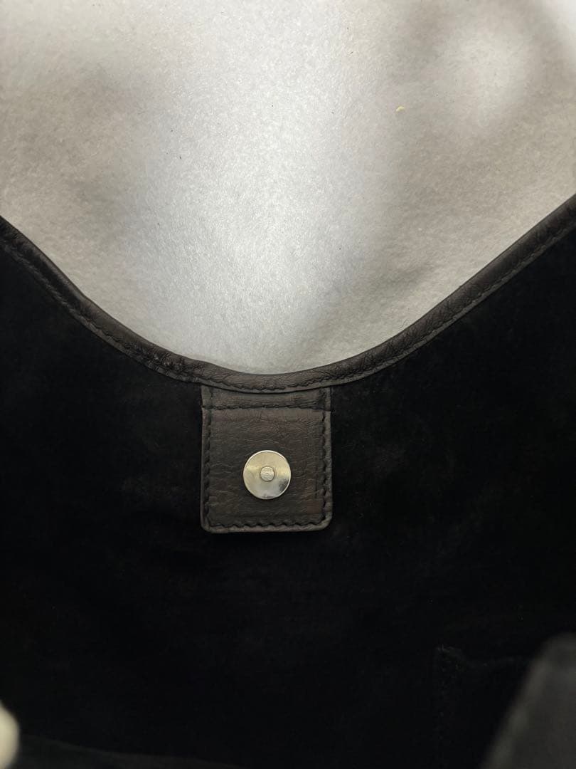 Yves Saint Laurent ショルダーバッグ ブラックの写真7枚目